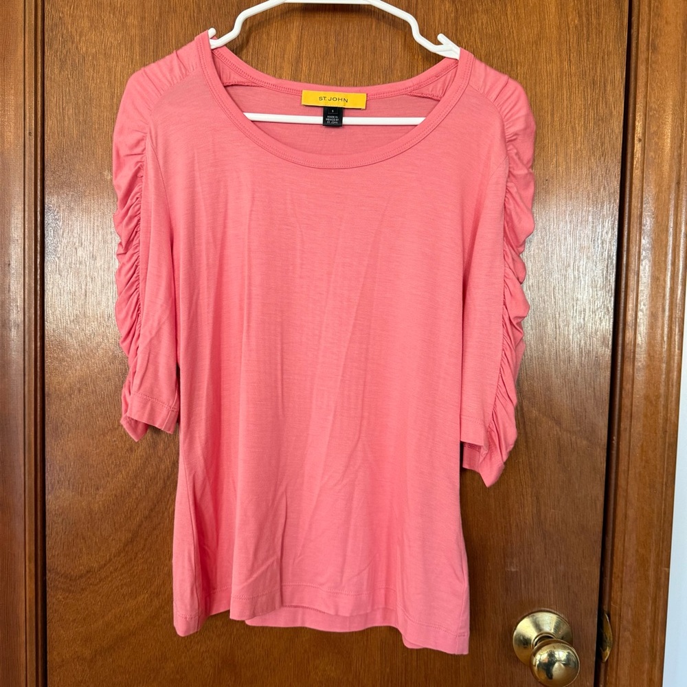 St. John Coral Pink Ruched Sleeve Tee Size Small